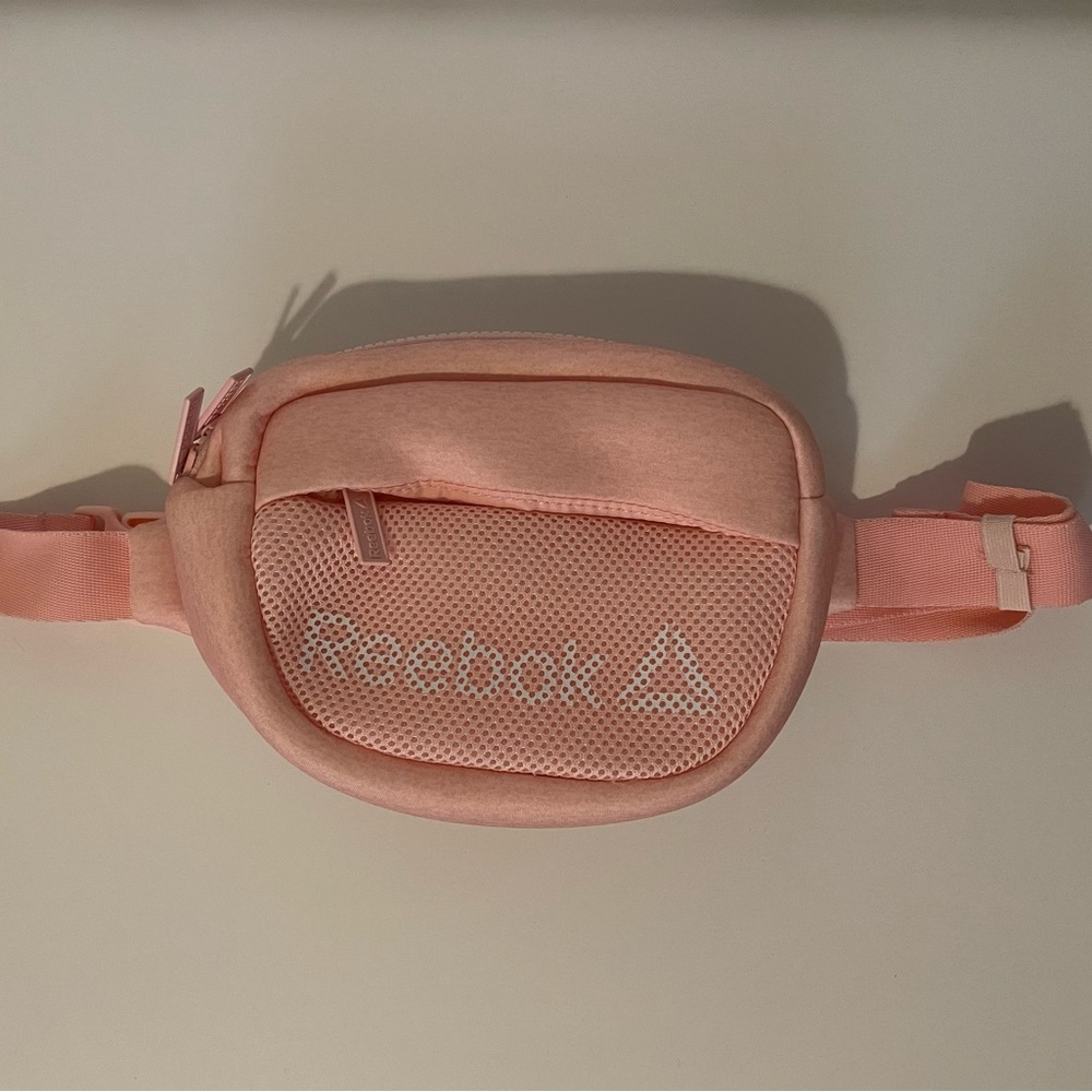 Reebok Women's McKensie Fanny Pack Pink